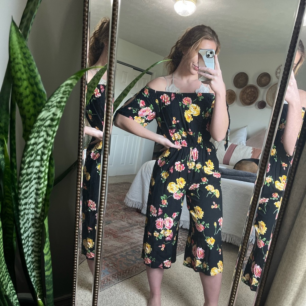Floral Capri Length Jumpsuit- great for Girls day & brunch